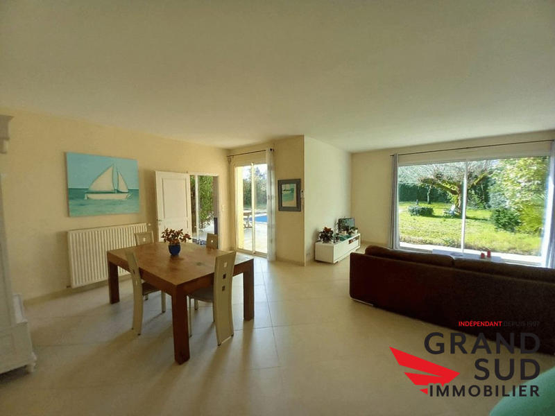 Maison - 200 m² - 7 pièces