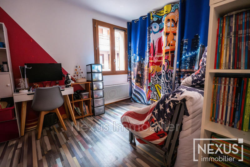 Appartement - 94 m² - 5 pièces