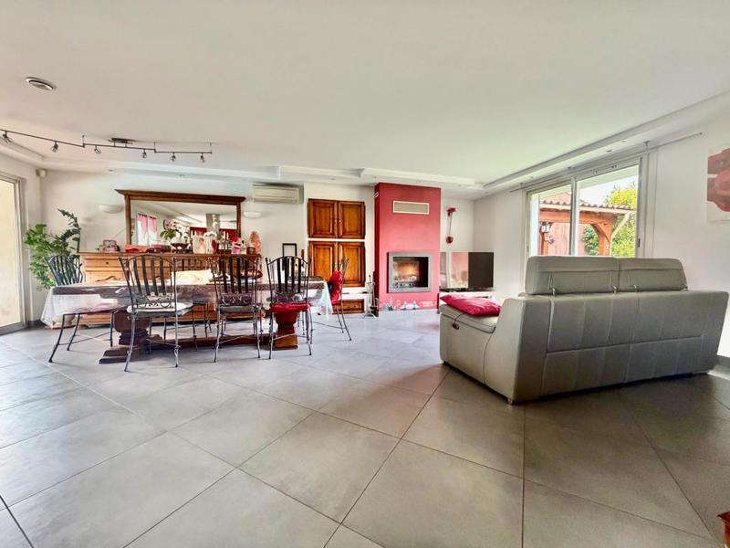 Maison - 127 m² - 5 pièces