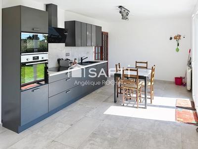 Maison - 105 m² - 5 pièces