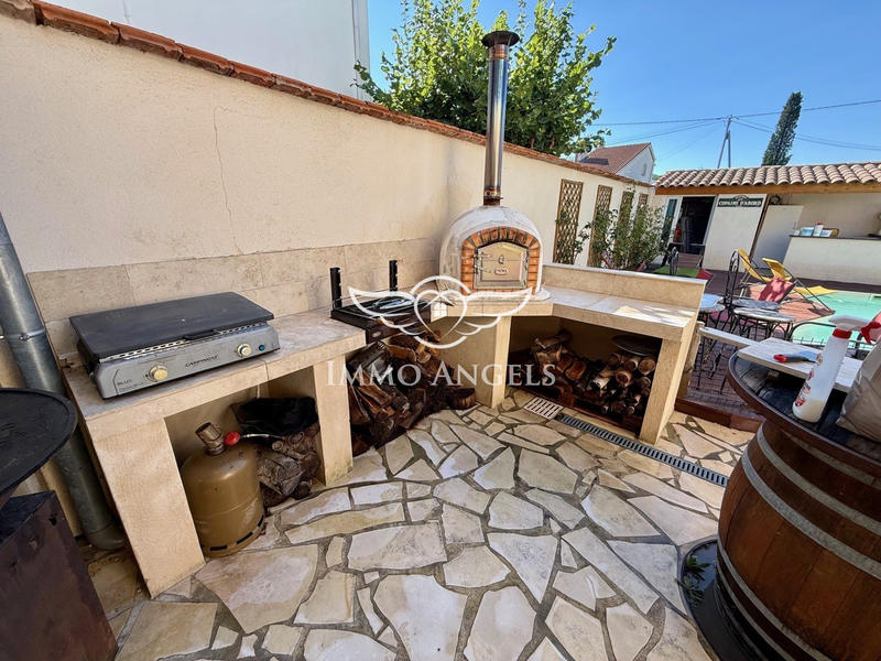 Maison traditionnelle - 163 m² - 8 pièces