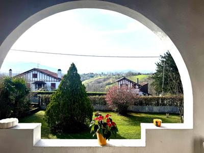 Maison - 182 m² - 7 pièces