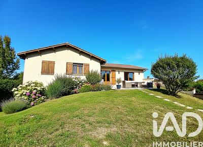 Maison - 137 m² - 6 pièces