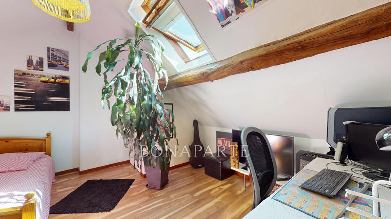 Maison - 147 m² - 6 pièces