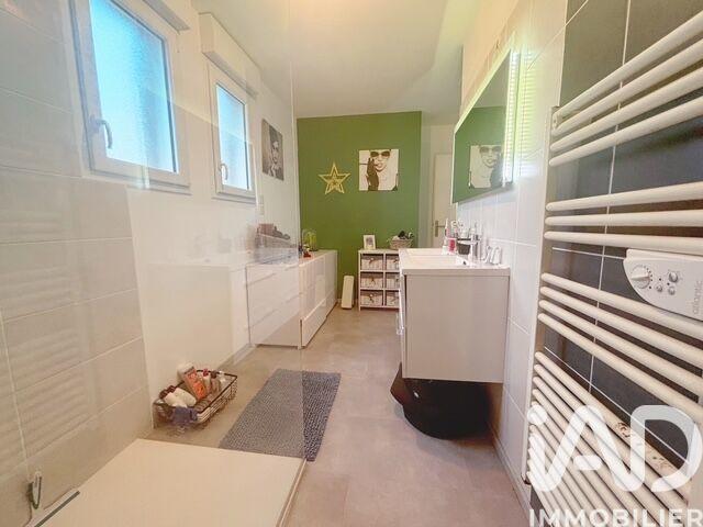 Maison - 106 m² - 5 pièces