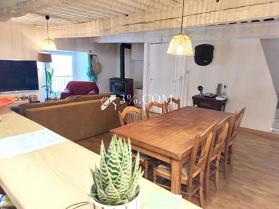 Maison de village - 125 m² - 6 pièces