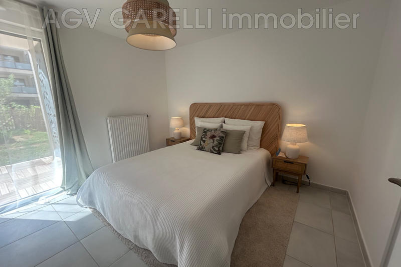 Appartement - 94 m² - 4 pièces