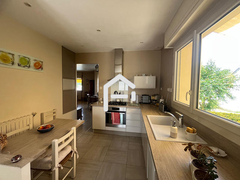 Maison - 101 m² - 5 pièces