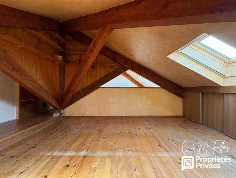 Appartement - 74 m² - 2 pièces