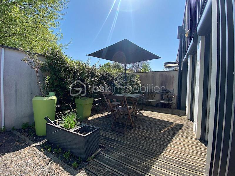 Loft - 124 m² - 4 pièces