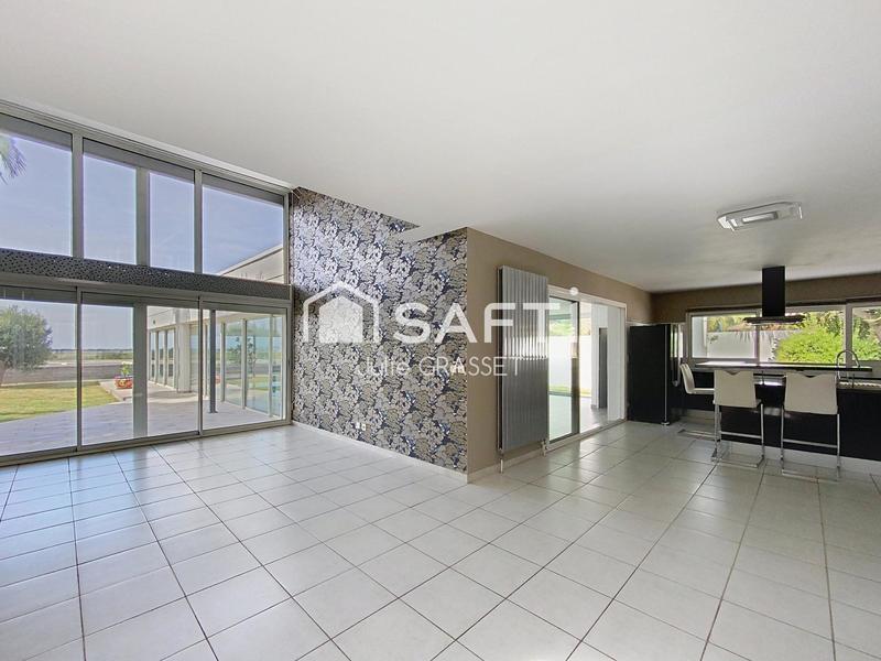 Villa - 230 m² - 5 pièces