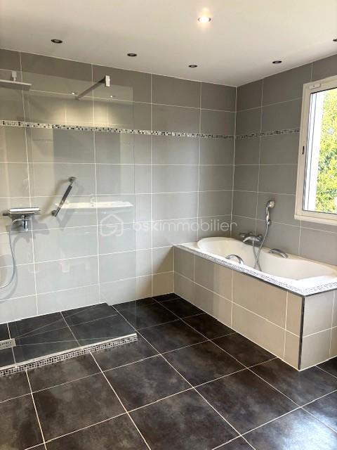 Maison - 114 m² - 6 pièces