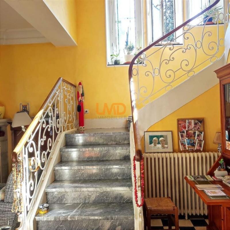 Maison - 188 m² - 8 pièces