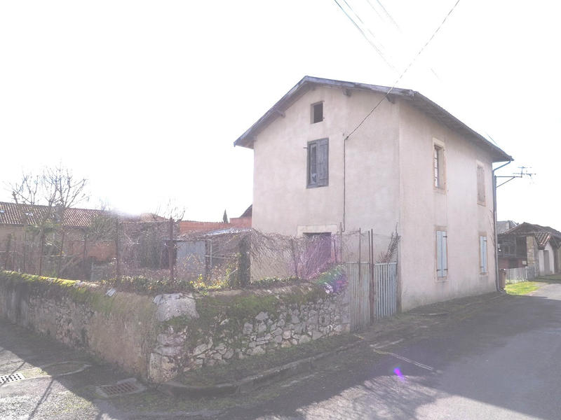 Maison - 93 m² - 5 pièces