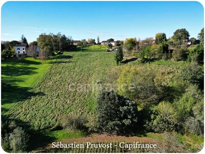 Terrain constructible - 6 647 m²
