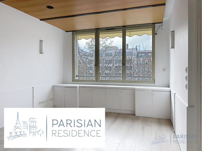 Local d'activité / Entrepôt - 65 m²