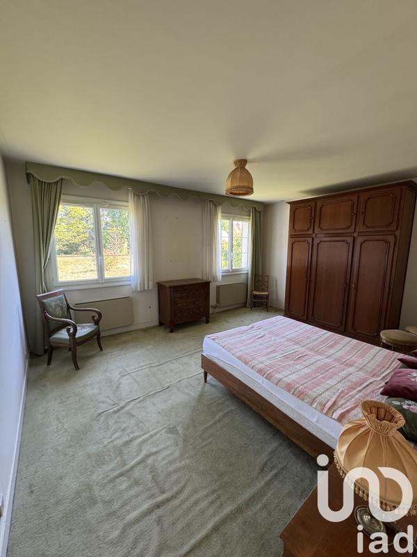 Maison - 270 m² - 9 pièces