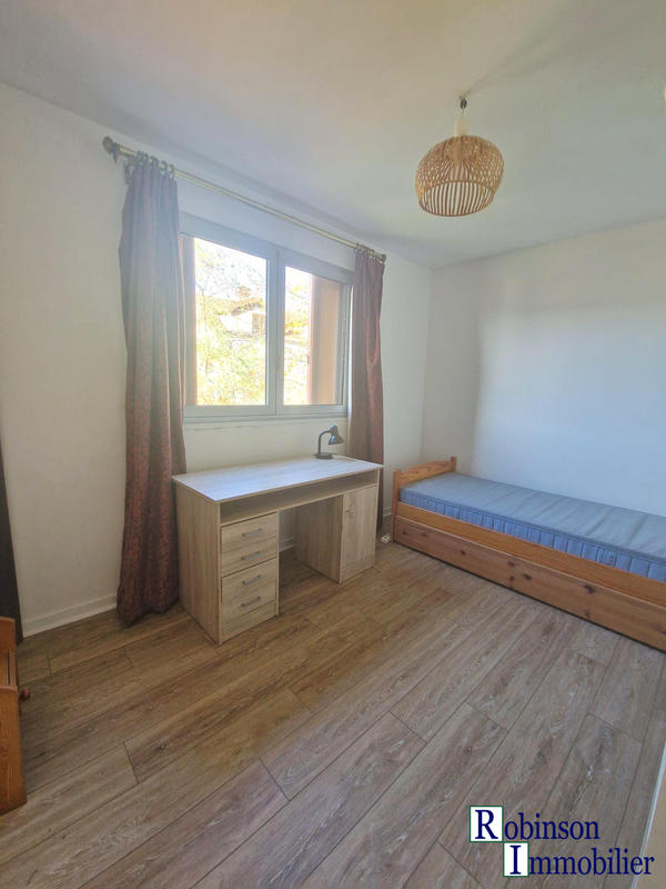 Appartement - 93 m² - 4 pièces