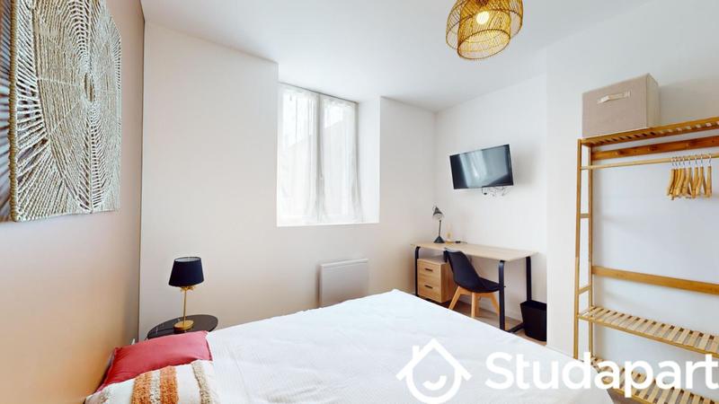 Chambre - 12 m² - 1 pièce