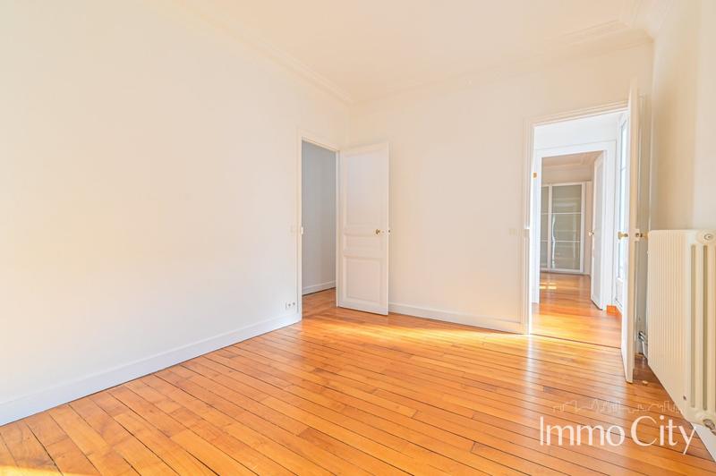Appartement - 147 m² - 5 pièces