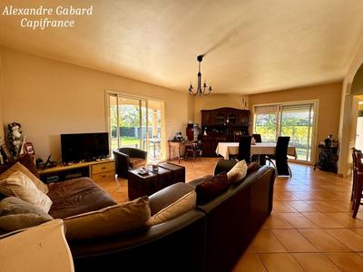 Maison - 109 m² - 5 pièces