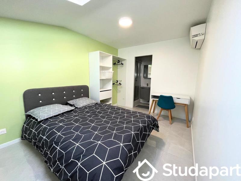 Chambre - 9 m² - 1 pièce