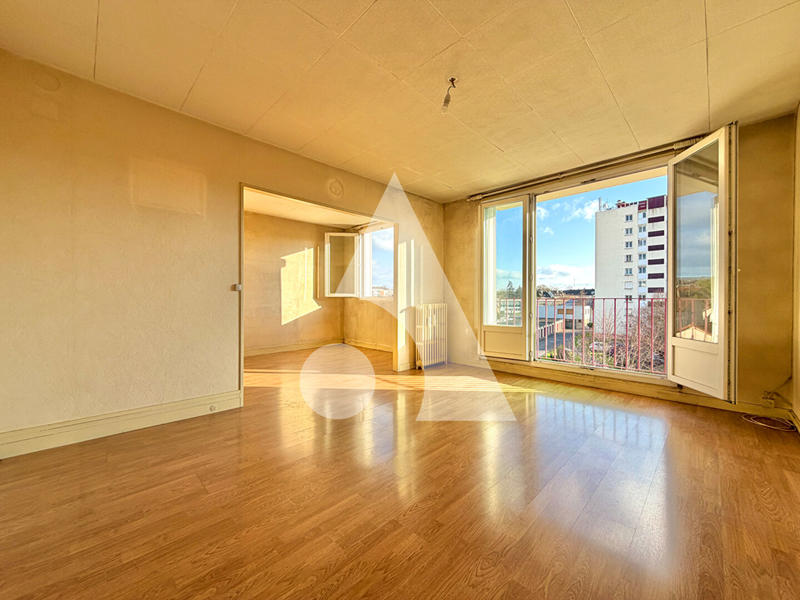 Appartement - 65 m² - 4 pièces