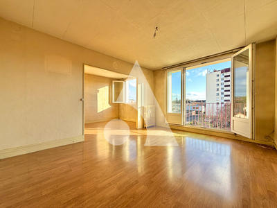 Appartement - 65 m² - 4 pièces