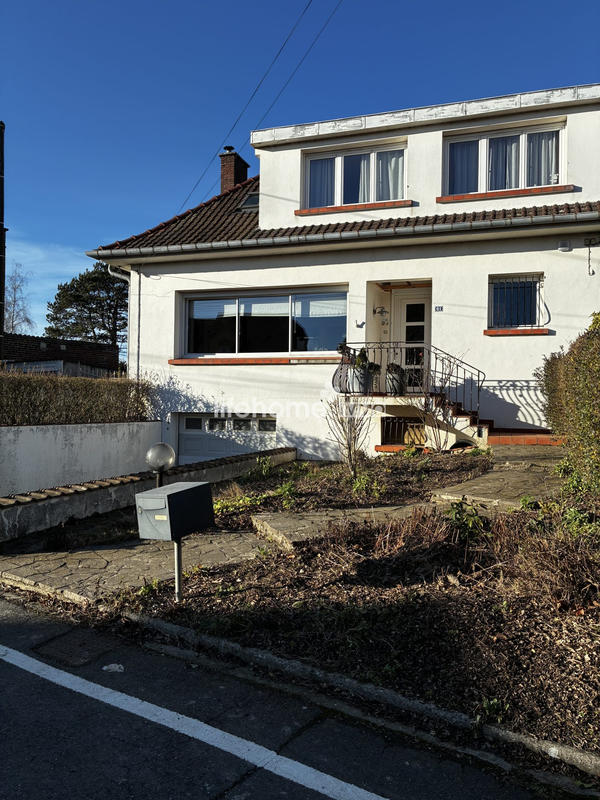 Maison - 151 m² - 7 pièces