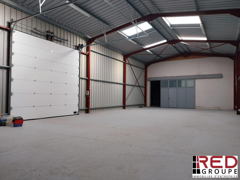 Entrepôt - 327 m²