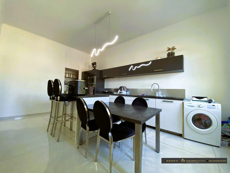 Maison - 130 m² - 3 pièces