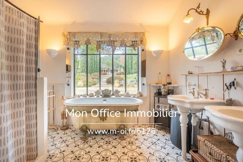 Maison - 168 m² - 6 pièces