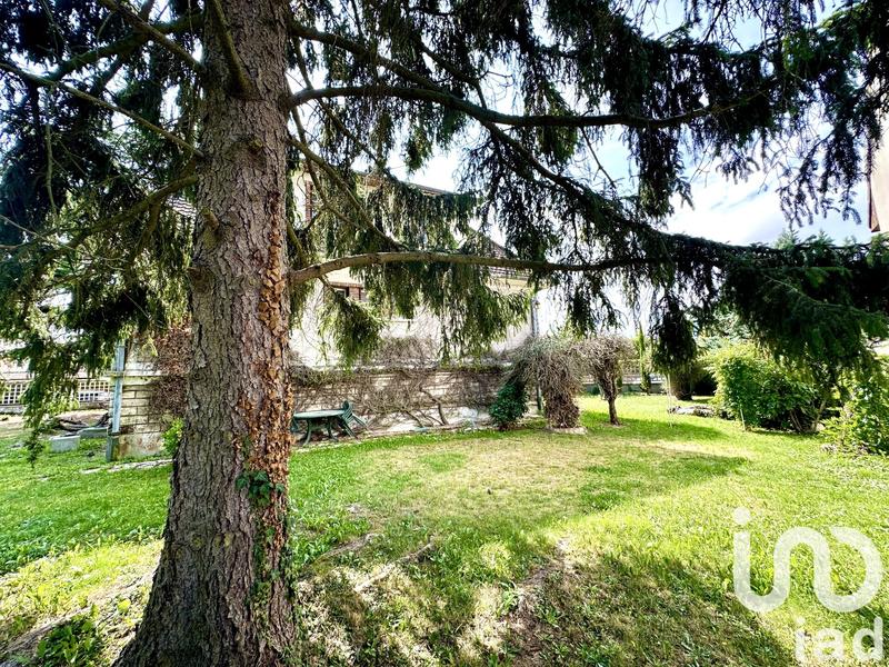 Maison - 166 m² - 10 pièces