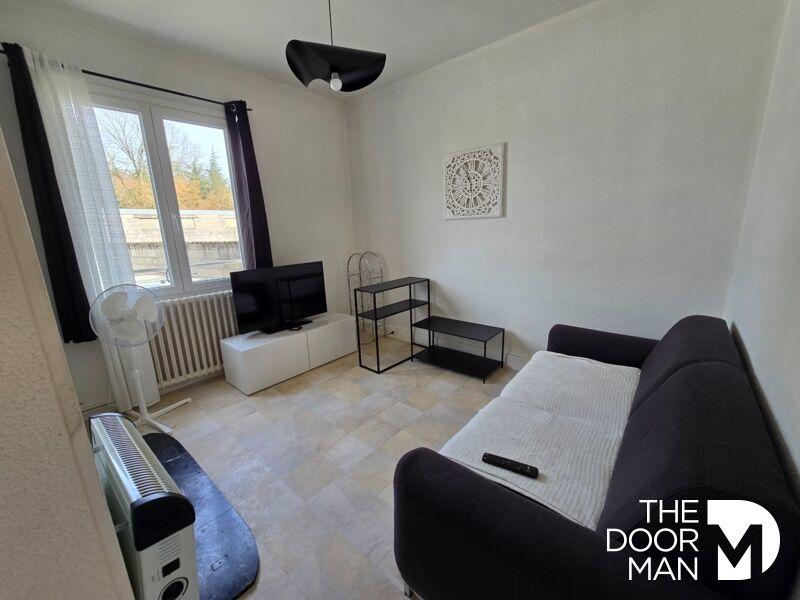 Maison - 270 m² - 9 pièces