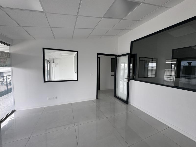 Bureau - 100 m² - 1 pièce