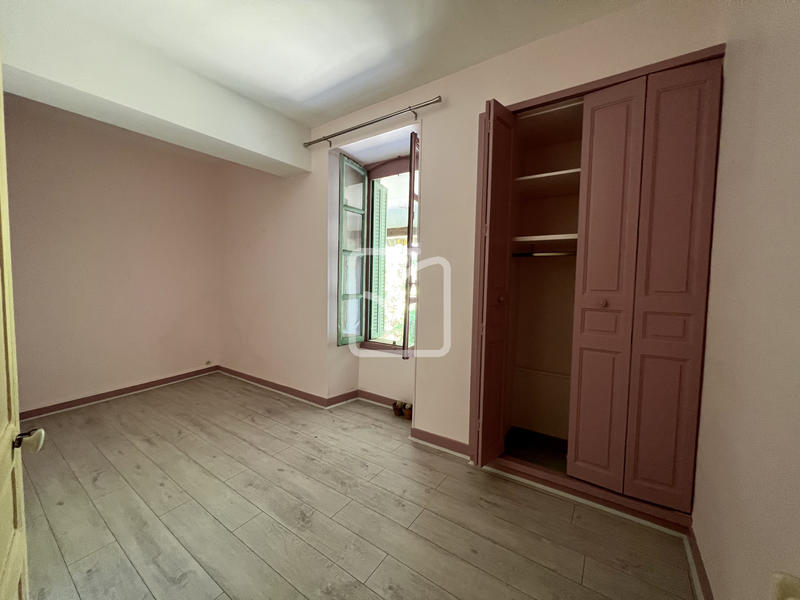 Maison - 322 m² - 12 pièces