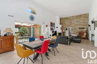 Maison - 188 m² - 7 pièces