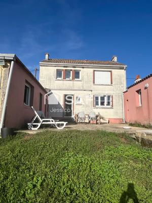 Maison - 143 m² - 4 pièces