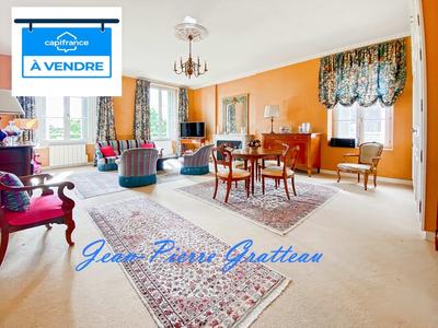 Appartement bourgeois - 162 m² - 5 pièces