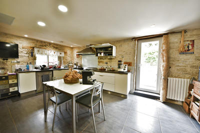 Maison - 180 m² - 6 pièces