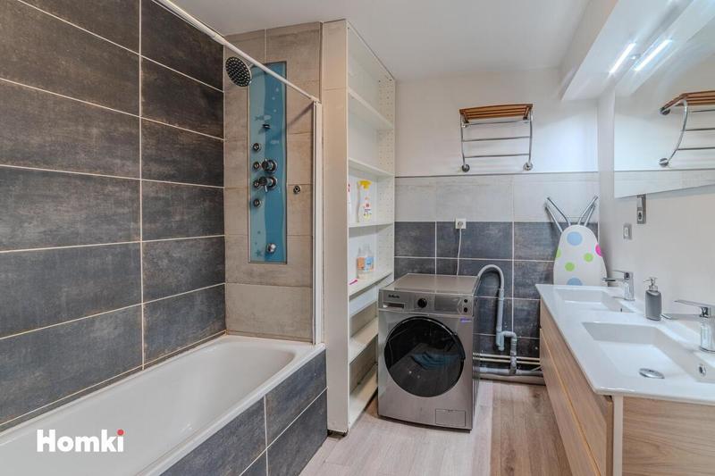 Appartement - 80 m² - 4 pièces