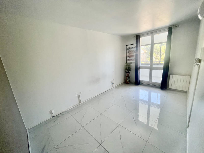 Appartement - 92 m² - 5 pièces