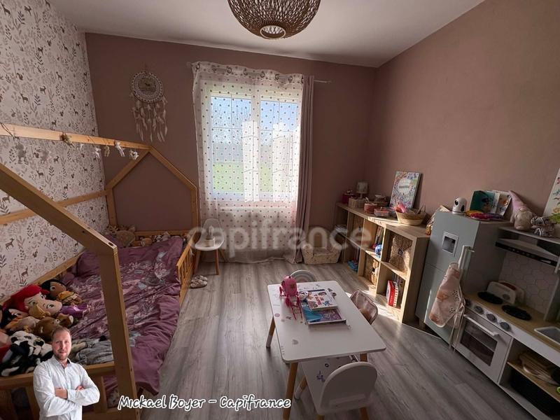 Maison - 102 m² - 4 pièces