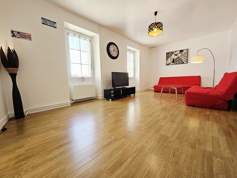 Maison de ville - 218 m² - 10 pièces