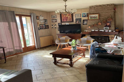 Propriété - 129 m² - 6 pièces