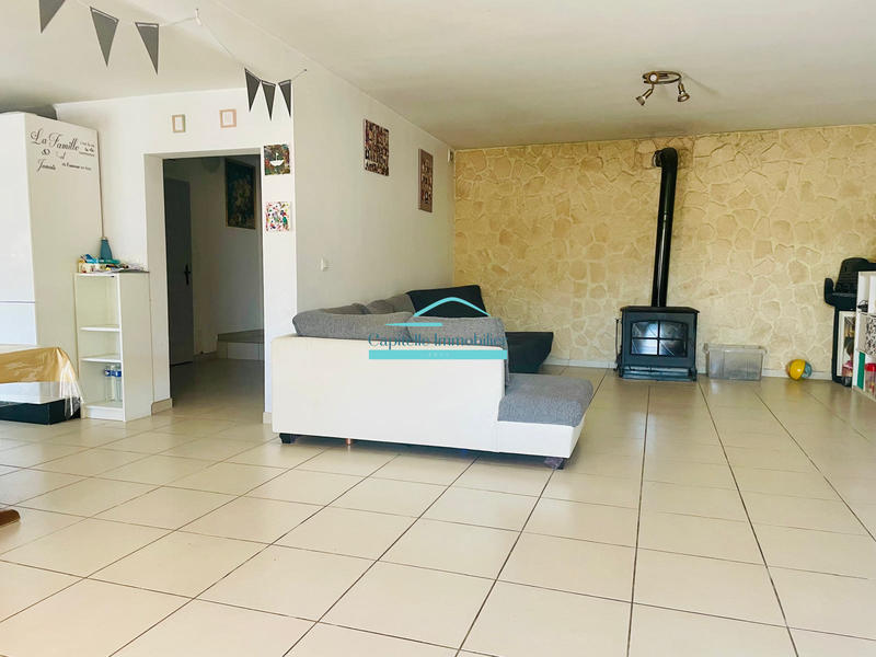 Propriété - 336 m² - 10 pièces