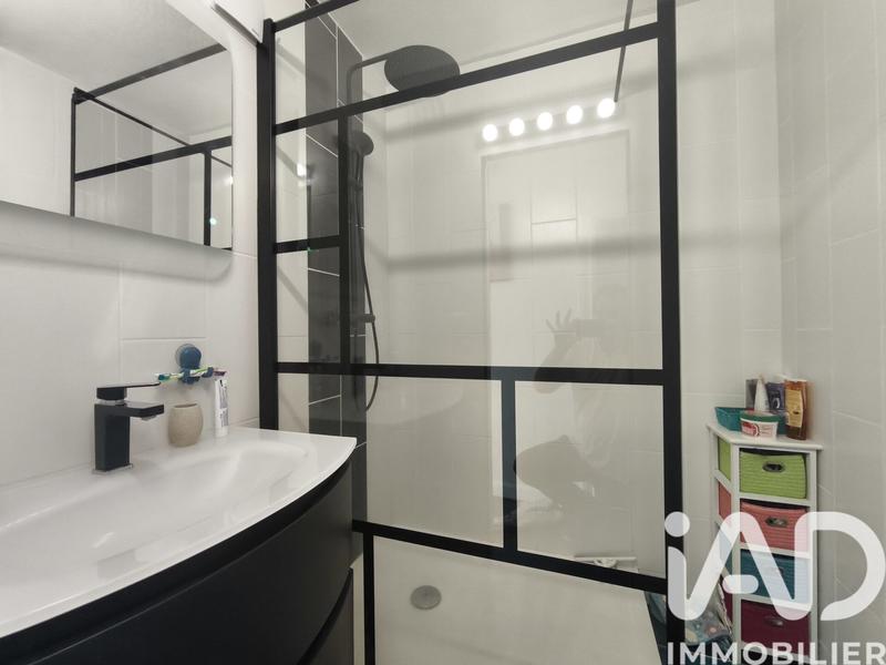 Maison - 93 m² - 4 pièces