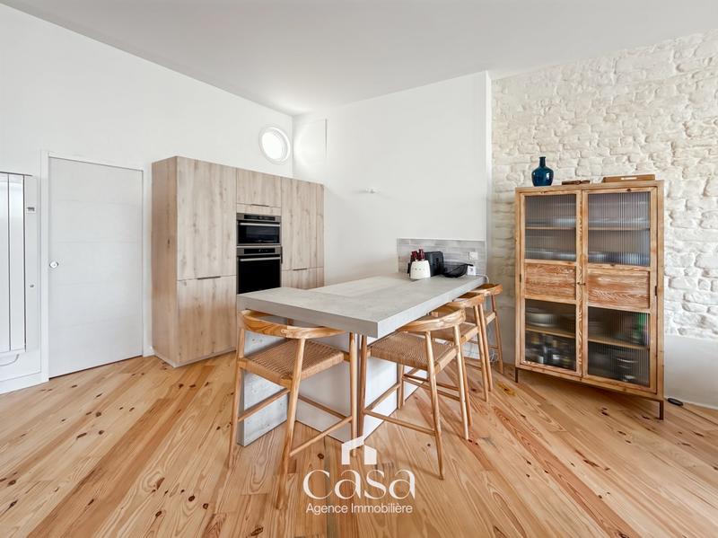 Loft - 70 m² - 2 pièces