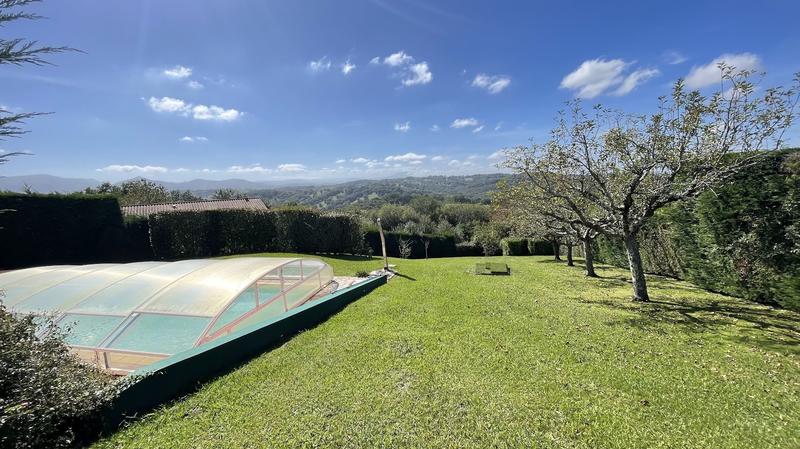 Maison - 192 m² - 6 pièces