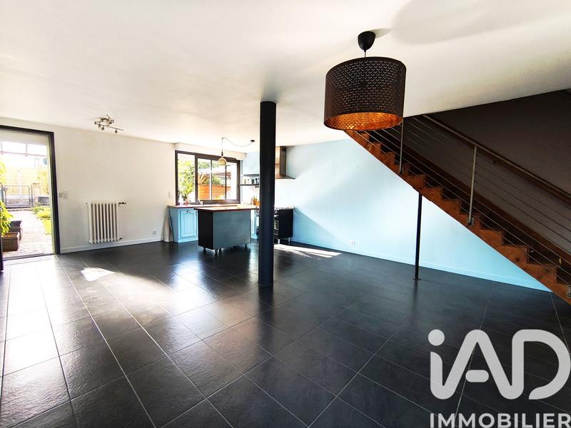 Maison - 94 m² - 4 pièces